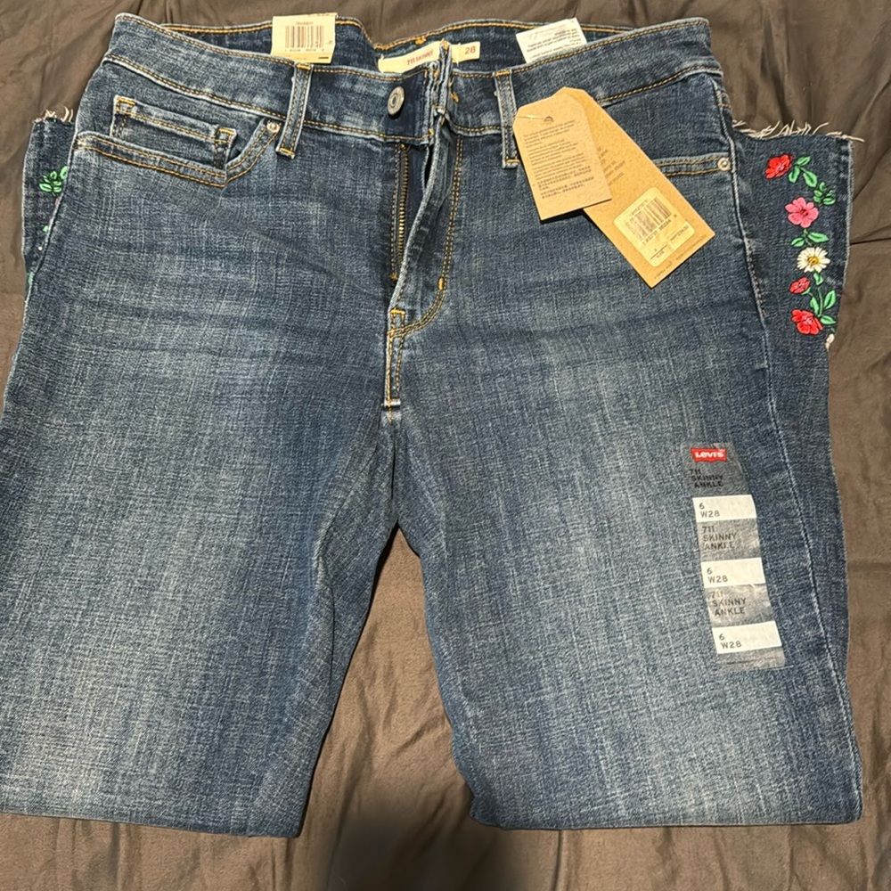 levi 711 ankle skinny jeans